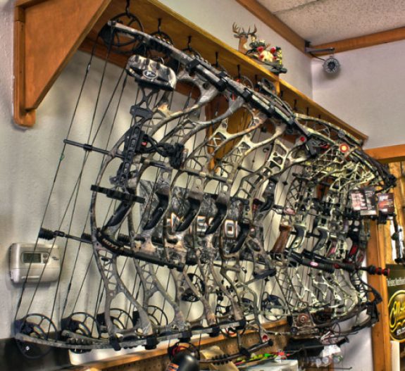 V2 Bows-02-Image-by-WestHoustonArchery-e1380748416606