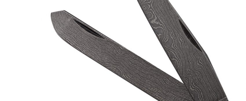 31300 (6254 DAM)	    		 
TRAPPER 
Clip and Spey Blades 
4 1/8 in (10.48 cm) closed, 4.0 oz (113.4 g)